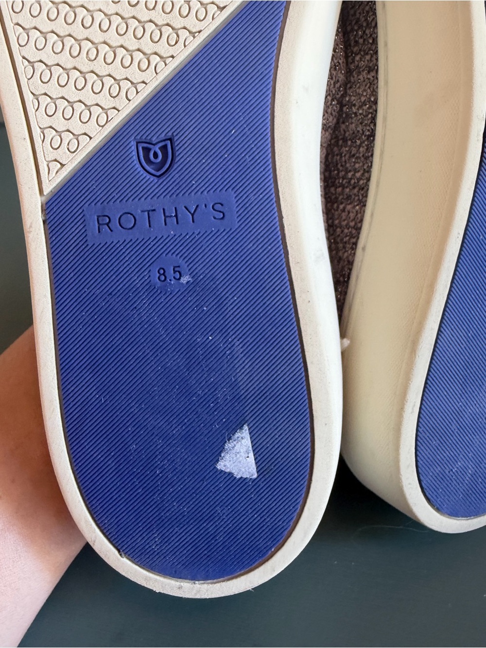 Rothys The Original Slip On Sneakers in Stardust Metallic size 8.5 - Picture 8 of 9